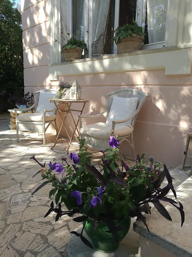 Villa La Fonte มารินา ดิ เปียตราซันตา ภายนอก รูปภาพ