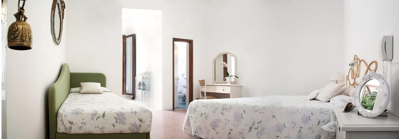 Villa La Fonte มารินา ดิ เปียตราซันตา ภายนอก รูปภาพ